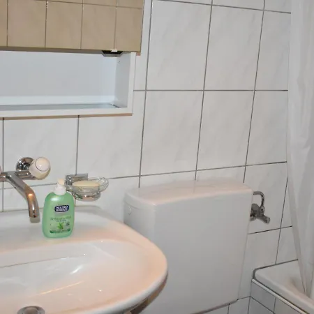 Aare 3 Bedroom Apartment Near Bern With Free Parking